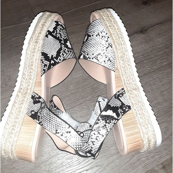 Women's Snake-Print Wedge Sandals, Platform, Size 10 - Picture 4 of 10